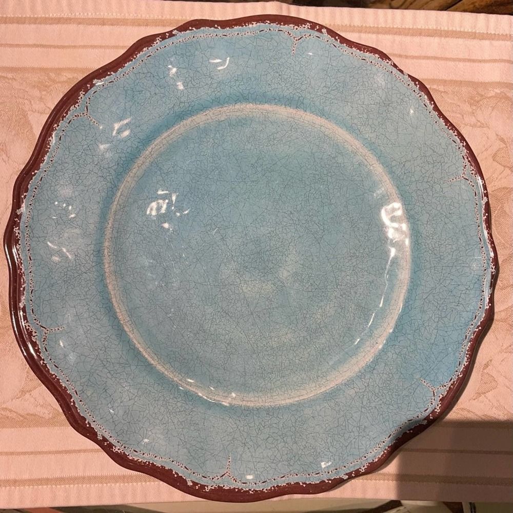Le Cadeaux Antiqua Dinner Plates 11” Turquoise, Set of 4, 

Excellent condition